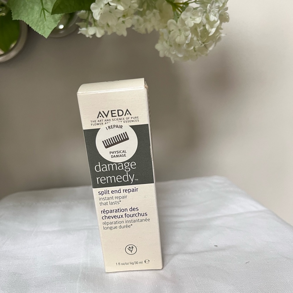Aveda Damage Remedy Split End Repair Cream - White